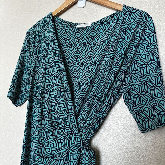 Motherhood Maternity Wrap Dress Green Celtic Pattern Large - Picture 3 of 5